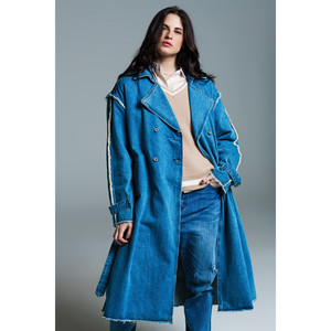 Gabardina de mezclilla con cinturón y bordes sin rematar en lavado medio - Product Image 6