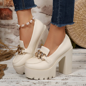 QuiteS grande <span class=keywords><strong>taille</strong></span> nouveau 2026 talon haut épais bouton fermeture chaussures talon épais décontracté automne <span class=keywords><strong>chaussure</strong></span> pour les femmes - Product Image 2