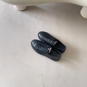 รองเท้าผ้าใบดีไซน์หรู, รองเท้าลำลองคุณภาพสูง, รองเท้ากีฬาแฟชั่น, รองเท้าลำลองสไตล์เดินเล่น - Product Image 1