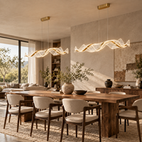 Lampe suspendue LED moderne personnalisée en forme de vague, lustre linéaire long de luxe en aluminium et acrylique pour hôtel, restaurant, villa, projet