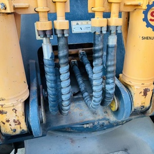 Excavatrice sur pneus Hyundai 210W-9T d'occasion à vendre, faible nombre d'heures, garantie 1 an, moteur haute efficacité, pompe, engrenage 1,1m - Product Image 5