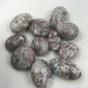 Pietre di cristallo curative di <span class=keywords><strong>tormalina</strong></span> rossa naturale <span class=keywords><strong>pietra</strong></span> di palma di <span class=keywords><strong>tormalina</strong></span> rosa per la decorazione - Product Image 5