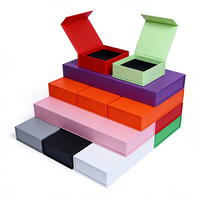 Boîte cadeau rigide magnétique personnalisée avec finition mate, matériaux recyclés, design élégant et portable, cadeau de haute qualité pour les fêtes