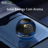 Diffuseur de voiture solaire en plastique solide anti-odeur, style moderne, purificateur d'air portable, parfum, éliminateur d'odeurs, pièce de monnaie dorée