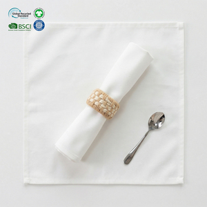 Washable Hemmed Edge White 18x18 Inch Poly Cotton Waterproof Eco-Friendly Reusable Restaurant Napkins Custom Wash Label - Product Image 1