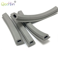 Bande d'étanchéité souple pour four fournie en usine Bande d'étanchéité en mousse d'étanchéité pour profil en silicone personnalisé