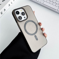 Coque de téléphone magnétique en TPU et PC ondulé pour iPhone 14 15 16 Pro Plus Max
