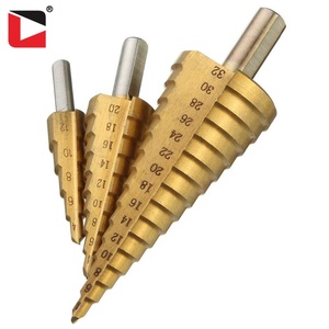 Lot de 3 forets étagés en acier rapide HSS revêtus de titane à diamètres multiples pour le perçage du métal - Product Image 1
