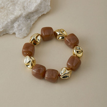 Luoyan rétro <span class=keywords><strong>Couple</strong></span> connecté Bracelet personnalité bricolage bijoux faits à la main élastique résine irrégulière 14mm perles Bracelet fabricant - Product Image 2