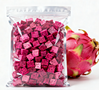Groothandel Vriesgedroogde Rode Drakenvrucht Blokjes 10x10mm Natuurlijk Zoet Aromatische Pitaya Snacks Bulk FD Gedroogd Fruit