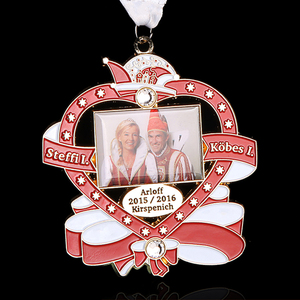 Médaille personnalisée avec logo, souvenir familial, photo personnelle, récompenses, médaille 3D, breloque, médaille d'honneur, médaille vierge pour événement - Product Image 1