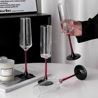 Flûtes à vin en verre cristal rouge, style européen créatif et épuré, capacité 101-200 ml, pour les fêtes