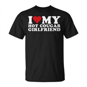 T-shirt I Love My Hot Cougar Girlfriend en coton noir, taille adulte unisexe - Product Image 3