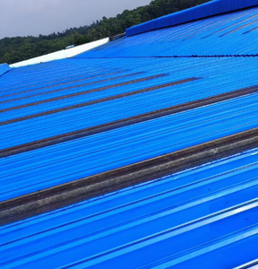 Rollo impermeabilizante para techos de acero de color, autoadhesivo y aislante - Product Image 1