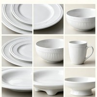 Service de vaisselle en porcelaine blanche gaufrée à nervures verticales, assiettes, bols et tasses à café en céramique à bord perlé, personnalisable avec logo – Vente en gros