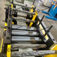 Ligne de production entièrement automatique de rayonnages métalliques personnalisés, équipement de formage pour entrepôt, machine de profilage à froid