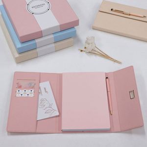 Cuaderno Personalizado de Cuero PU para Niñas, Diario Bonito Rosa y Azul, Agenda A5 2025, Diario Recargable, Juego de Regalo con Bolígrafo - Product Image 3