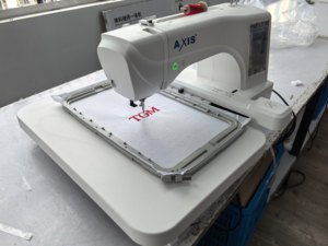 Máquina de Bordar Computarizada de Una Sola Aguja para Uso Doméstico AXIS ES7 200*380mm - Product Image 2