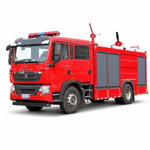 Camión de <span class=keywords><strong>Bomberos</strong></span> Haowo de 7 Toneladas con Combinación de Polvo Seco y Espuma: Económico y Confiable, con Opciones de Conducción a la Izquierda o Derecha - Product Image 1