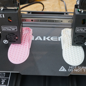 MakerPi P2 Pro Desktop IDEX Dual Extrusion <b>3D</b> <b>Printer</b> Auto Leveling Two Color First Entry-level FDM <b>Printer</b> - Product Image 4