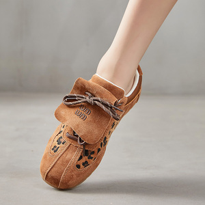 Women's Trendy Perforated <b>Lace</b>-Up Shoes Wingtip Brogue Flat Design in PU-for Summer or Winter - Product Image 4