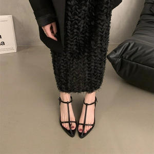 Factory wholesale 2026 summer fashionable casual sandals with cross straps, single buckle, <b>pointed</b> <b>toe</b>, <b>flat</b> sole women's shoes - Product Image 3