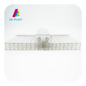 8mm 10mm 12mm Feuille de <span class=keywords><strong>polycarbonate</strong></span> en nid d'abeille transparente à 4 parois en H pour toiture de serre/U-Lock - Product Image 5