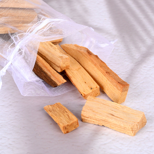 Sachet parfumé purifiant pour voiture en sauge blanche naturelle du Pérou et bois sacré, à base de plantes pures - Product Image 3