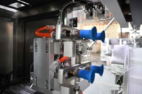 Machine d'emballage de dragées au chocolat en sachets préformés, avec peseuse anti-adhérence pour billes de chocolat, machine d'emballage Doypack