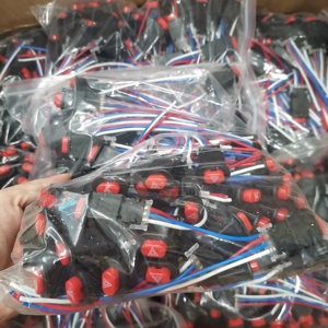 ユニバーサルダブルフラッシュスイッチライト警告スイッチプッシュボタン緊急信号警告オートバイハザードライトスイッチ - Product Image 2