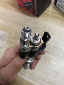 बीएमडब्ल्यू इंजन ईंधन इंजेक्टर oem 13538616079 के लिए N54 N63 135 335 535 550 750 X5 X6 E9X F10 650i ईंधन इंजेक्टर नोजल - Product Image 2