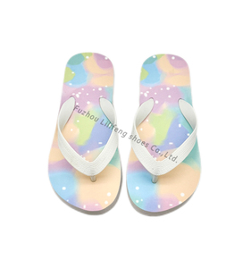 Nuevas <span class=keywords><strong>Chanclas</strong></span> de EVA con estampado de arcoíris a la moda, Estilo Hawaiano para niños, parte inferior plana, antideslizantes, cómodas para el verano - Product Image 2
