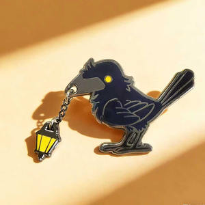 Broche de águila personalizado de China, insignia para traje, broche de solapa de metal esmaltado con diseño de animal, artesanía en metal - Product Image 3