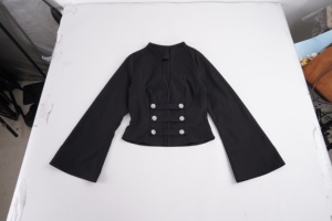 Chemisier vintage style streetwear à col montant, décolleté plongeant, double boutonnage Napoléon, cintré à la taille, manches courtes, coupe droite évasée, pour l'automne, style jeune et tendance - Product Image 6
