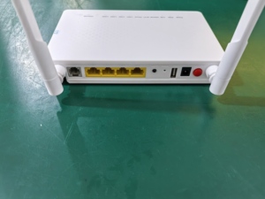 Gpon Low Price Single-band Ethernet <b>Switch</b> with Fiber Optical 1GE 3FE Tel <b>USB</b> 2.4G 300Mbps WiFi ONU/Router - Product Image 3