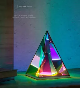 Lampe de Table en acrylique à Base de métal, forme de pyramide, décoration rvb, lumières magiques d'ambiance colorées pour la décoration de la maison et du bureau