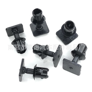 Clip de fixation intérieur en plastique pour Volkswagen T4 T5, référence 701867549, 14 mm x 12 mm x 8 mm, pièce de rechange automobile - Product Image 2