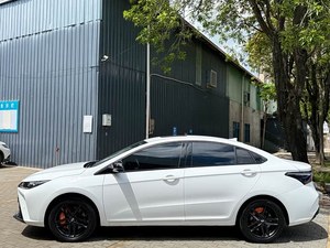 Auto Usado Chery Arrizo 5 GT Modelo 2022 1.6T DCT Yu Vehículo de Gasolina de 5 Plazas Turboalimentado R17 Volante a la Izquierda Jiben Auto - Product Image 6