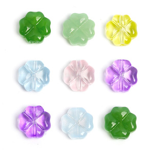 Cuentas de Goma de Mascar de 10 mm con Forma de Trébol de Cuatro Hojas - Product Image 3