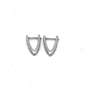 Yunnique Trendy Geometric Triangle Stud Earrings <b>Titanium</b> for <b>Men</b> and Women Fashion Jewelry Guangzhou Origin GZYE-1217 - Product Image 2