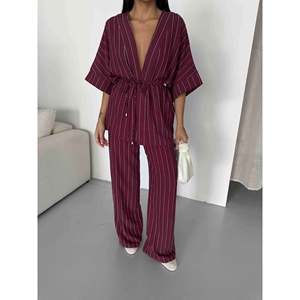 Ensemble Kimono Rayé pour Femme, Taille S, Col en V Profond, Pantalon Large, Tenue Assortie, Mode Confortable pour la Détente - Product Image 1