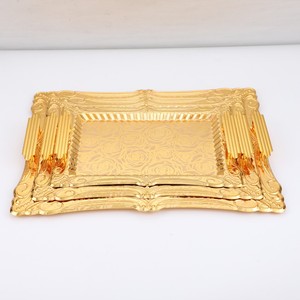 Plateau de service en métal écologique rectangulaire décoratif en or de style européen de luxe Design en fer arabe en dentelle Commercial - Product Image 3