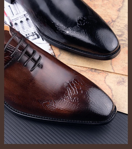 Nuevos zapatos Oxford de cuero personalizados color moca para conducir - hechos a mano con cordones formales y punta en pico. Zapatos de vestir y Oxford. - Product Image 6