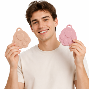 <span class=keywords><strong>Brosse</strong></span> à shampoing en silicone Patte de Chat avec peigne de massage intégré pour le cuir chevelu, légère et personnalisable pour le soin et la nutrition des cheveux - Product Image 1