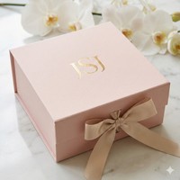 Petite boîte cadeau en carton haut de gamme avec fermeture magnétique pour emballage de bijoux de luxe avec logo personnalisé professionnel