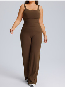 Europe États-Unis Vêtement de sport pour femmes <span class=keywords><strong>grande</strong></span> <span class=keywords><strong>taille</strong></span>, soutien-gorge de <span class=keywords><strong>yoga</strong></span> à maintien élevé, séchage rapide, bretelles croisées, col carré - Product Image 4