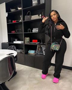 Pakaian Wanita Musim Dingin Tetap Hangat Tebal Dua Potong Hoodie Resleting Atasan dan Celana Panjang Kasual Set Dua Potong Warna Pink - Product Image 6