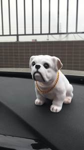 Bobble Head Bulldog asintiendo perro alta simulación sacudiendo la cabeza tablero de juguete <span class=keywords><strong>coche</strong></span> <span class=keywords><strong>salpicadero</strong></span> decoración y regalos de mesa de oficina - Product Image 5