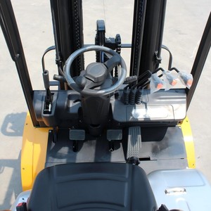Chariot élévateur diesel APEXPRO GC-DK30 de 3 tonnes, spécifiquement conçu pour les entrepôts, hautement efficace, économe en carburant, faible niveau sonore, mât à glissière latérale en option - Product Image 6