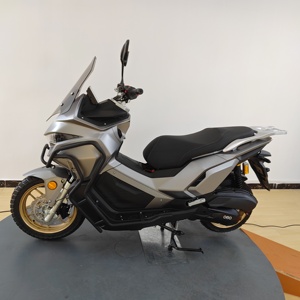 Motocicleta ADV de 180cc Práctica y Cómoda con Tanque de Combustible de 10L y Bajo <span class=keywords><strong>Consumo</strong></span> de Combustible - Product Image 3